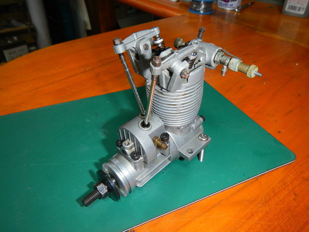 極上】 SAITO FA-30 4サイクルエンジン - ホビーラジコン