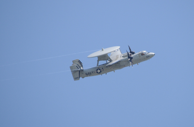ホークアイ 機動飛行2.jpg